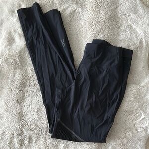 On Running Black Leggings